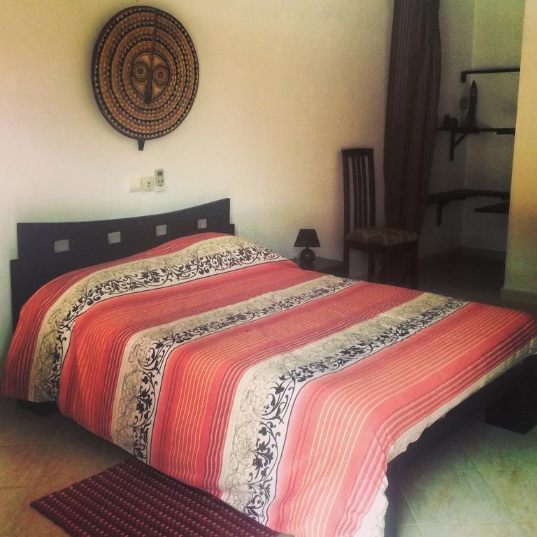 Kame Surf Camp Hotell Assinie Rom bilde