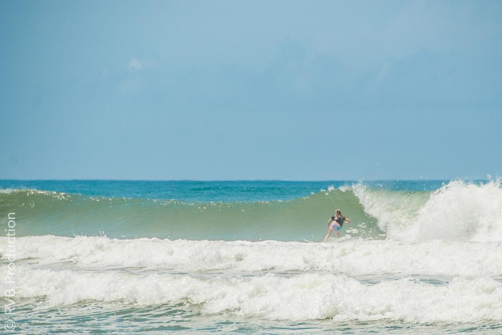 Kame Surf Camp Hotell Assinie Eksteriør bilde